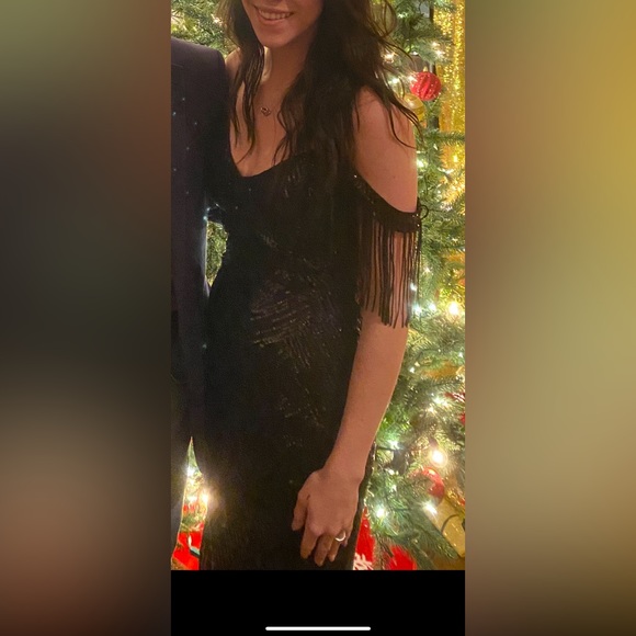 SALE ‼️Stunning Black Formal Dress! - Picture 4 of 4